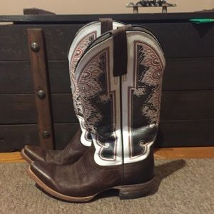 Ariat pointed toe boots